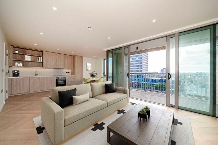 2 Bedroom Flat For Sale In Coombe Road, New Malden, KT3