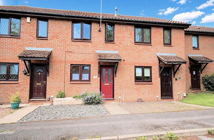 2 Bedroom Terraced House For Sale In Bryant Way, Toddington, LU5