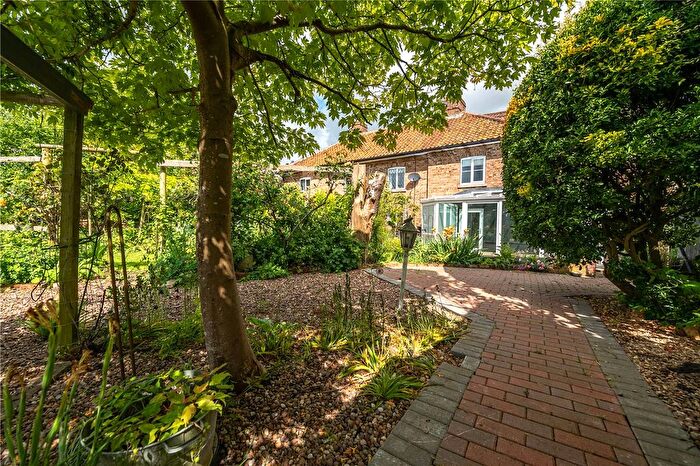 3 Bedroom End Of Terrace House For Sale In Walcot, Sleaford, Lincolnshire, NG34