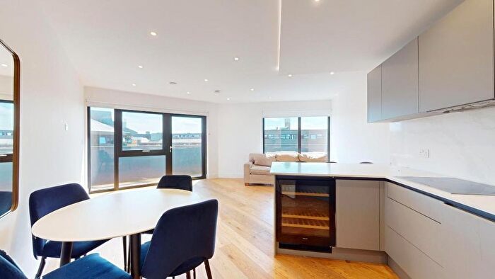 2 Bedroom Flat To Rent In New Horizons Court, Brentford, TW8