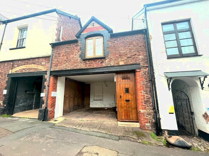 1 Bedroom Flat To Rent In Park Street, Dunster, TA24