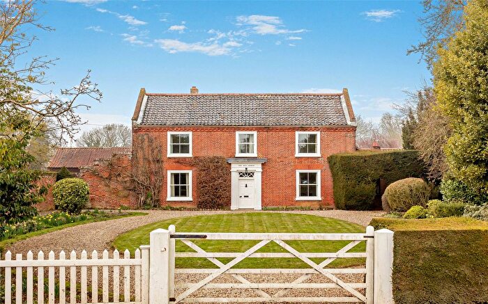 5 Bedroom Detached House For Sale In Norwich Road, Mulbarton, Norwich, Norfolk, NR14