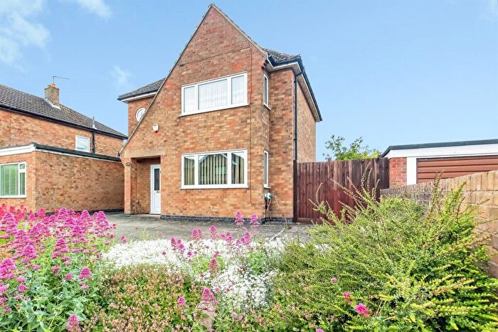 3 Bedroom Detached House For Sale In Hambleton Road, Stamford, PE9
