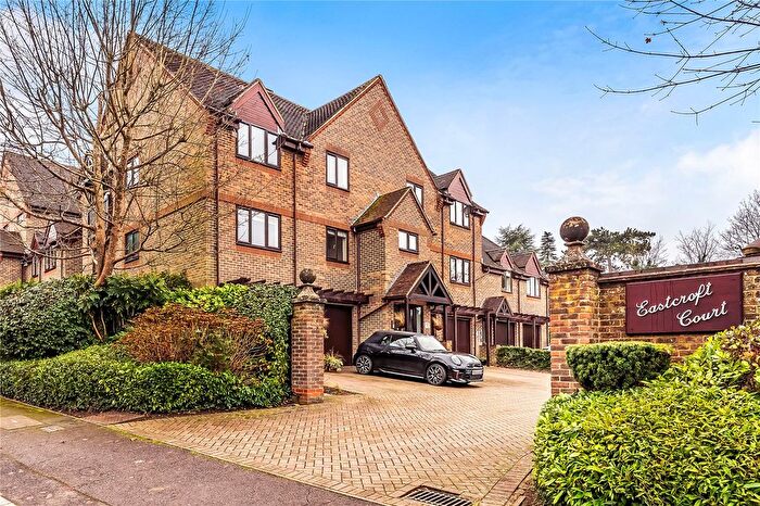 3 Bedroom Flat For Sale In Eastcroft Court, Albury Road, Guildford, Surrey, GU1