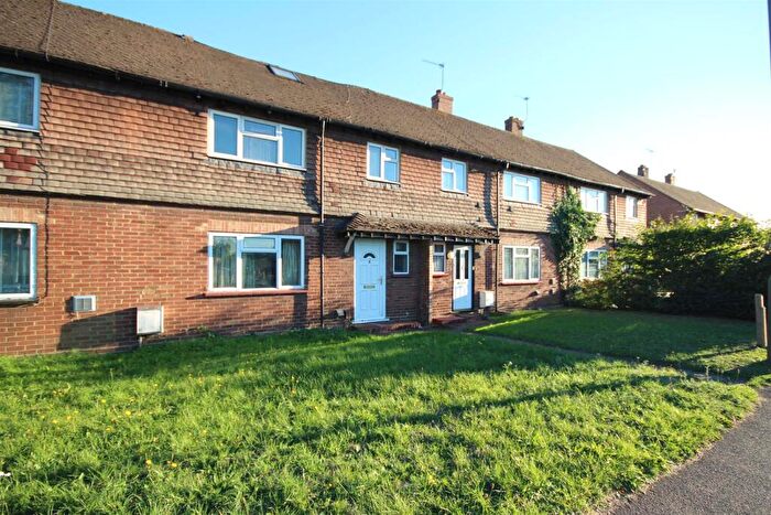 4 Bedroom House To Rent In Stoughton Road Guildford, GU1