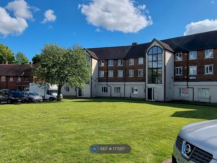 3 Bedroom Flat To Rent In Elysian Fields, Salford, M6