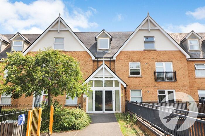 1 Bedroom Flat For Sale In Tanners Close, Crayford, Dartford, DA1