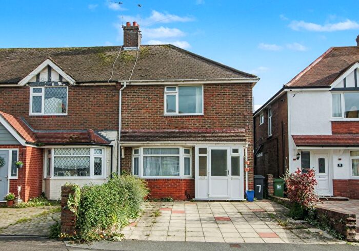 3 Bedroom End Terrace House For Sale In Queens Road, Eastbourne, East Sussex, BN23