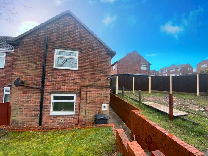 3 Bedroom House To Rent In Henshaw Avenue, Ilkeston, DE7
