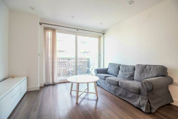 1 Bedroom Flat For Sale In Mill Park, Cambridge, CB1