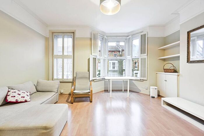 1 Bedroom Flat To Rent In Bravington Road, Queen's Park, London, W9