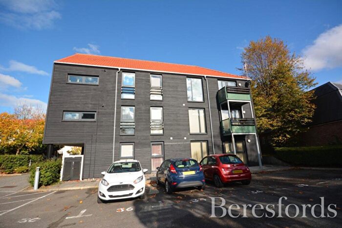 2 Bedroom Apartment For Sale In Upper Chase, Chelmsford, CM2
