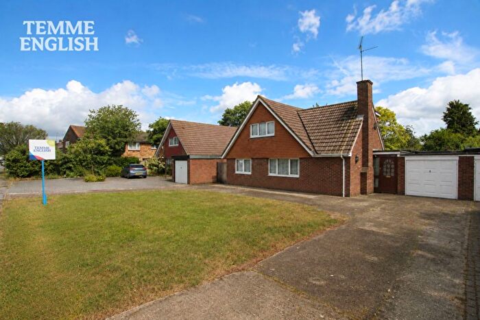 5 Bedroom Detached House For Sale In Waldegrave, Basildon, SS16