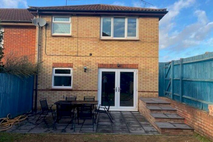 2 Bedroom Property To Rent In Coverdale, Luton, LU4