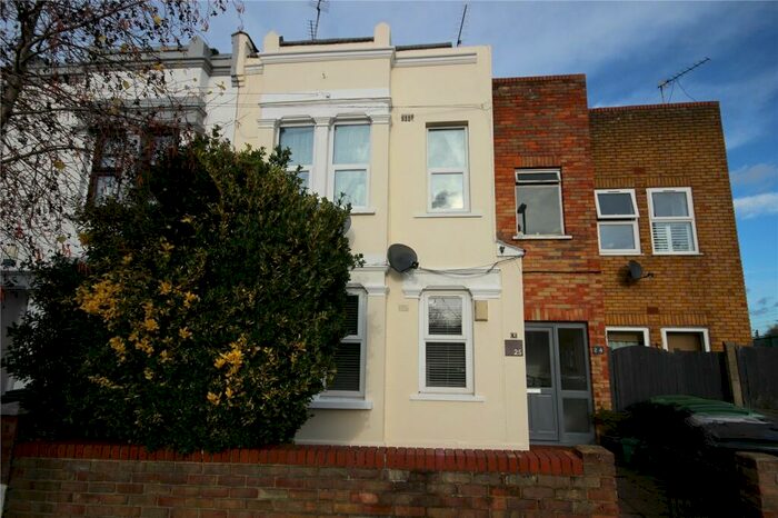 1 Bedroom Apartment To Rent In Eleanor Road, London, N11