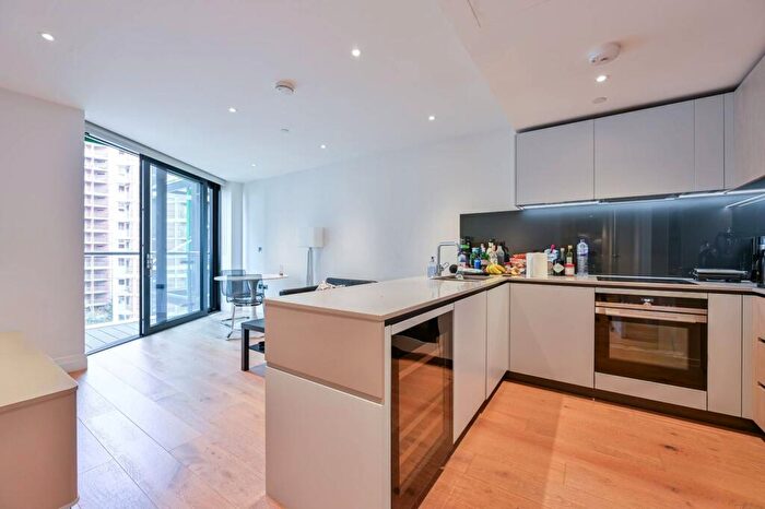 2 Bedroom Flat To Rent In Riverlight Quay, Nine Elms, London, SW11