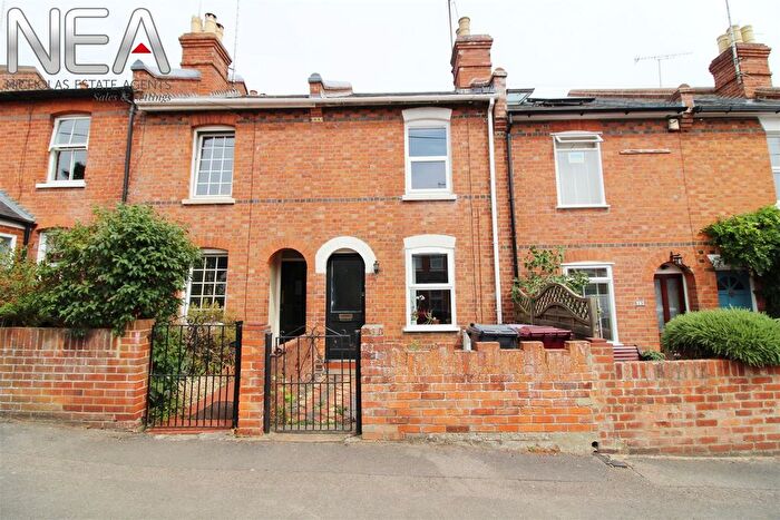 2 Bedroom Terraced House To Rent In Queen Street, Caversham, Reading, RG4