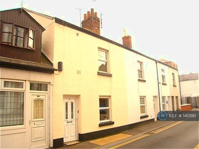 1 Bedroom Flat To Rent In High Street, Dawlish, EX7