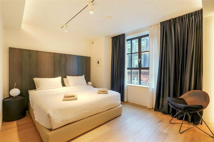 3 Bedroom Flat To Rent In Wardour Street, London, W1F