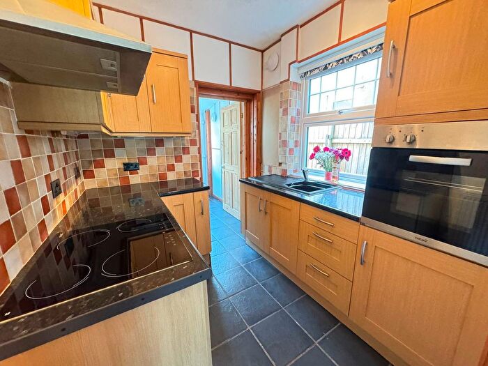 3 Bedroom Semi-Detached House To Rent In Airport Road, Bristol, BS14