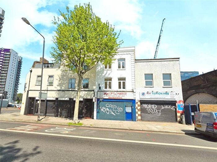 4 Bedroom Terraced House For Sale In Old Kent Road, London, SE15