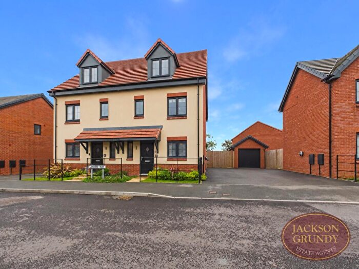 3 Bedroom Semi Detached House For Sale In Linden Way, Staverton Lodge, NN11