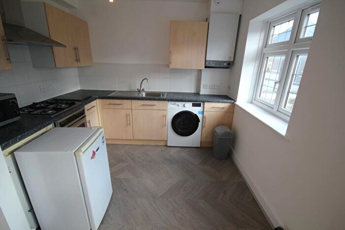 2 Bedroom Flat To Rent In Fairholme Road, Harrow, HA1