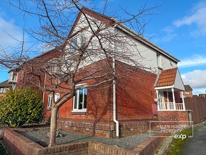 2 Bedroom End Terrace House For Sale In Great Park Close, Plympton, Devon, PL7