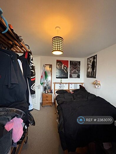 6 Bedroom Semi-Detached House To Rent In Manor Road, Bristol, BS16