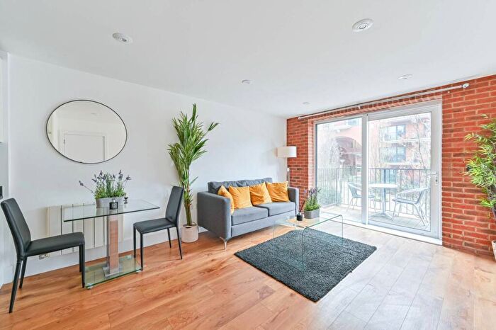 2 Bedroom Flat For Sale In No Street, Woolwich Riverside, London, SE18