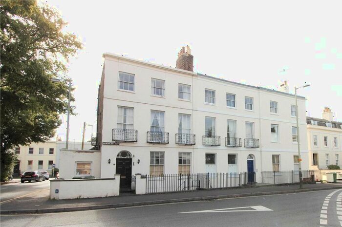 5 Bedroom End Of Terrace House To Rent In Berkeley Street, Cheltenham, Gloucestershire, GL52