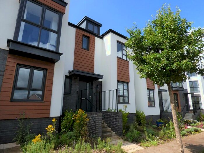 3 Bedroom End Of Terrace House To Rent In Tithebarn Way, Exeter, EX1