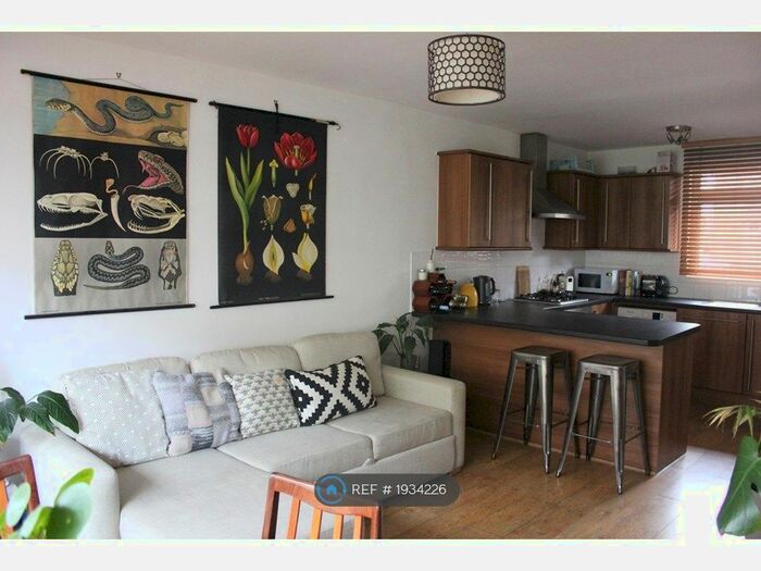 1 Bedroom Flat To Rent In Thorne Road, London, SW8