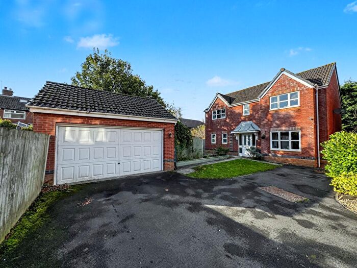 4 Bedroom Detached House For Sale In Pasture Drive, Garstang, Preston, PR3