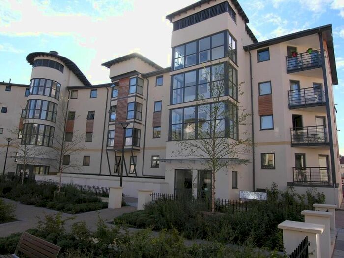 1 Bedroom Flat To Rent In Mistletoe Court, Old Town, Swindon, SN1