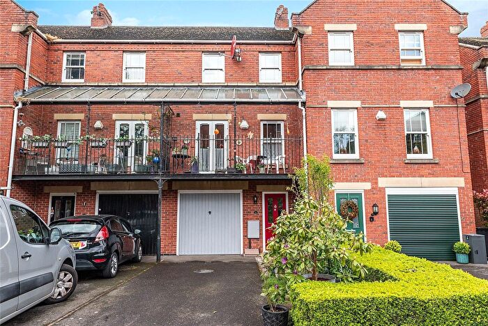 4 Bedroom Terraced House For Sale In St. Laurence Gardens, Belper, Derbyshire, DE56