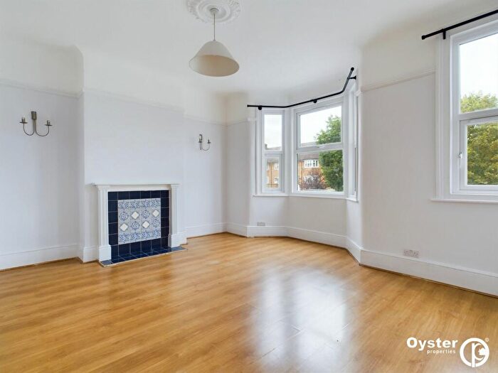 1 Bedroom Flat To Rent In Hertford Road, Enfield, EN3