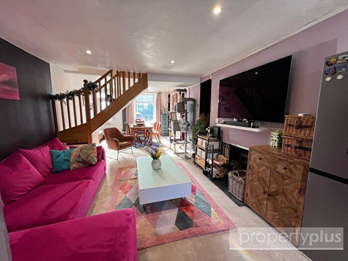 2 Bedroom Terraced House For Sale In Pontypridd Road, Porth, CF39