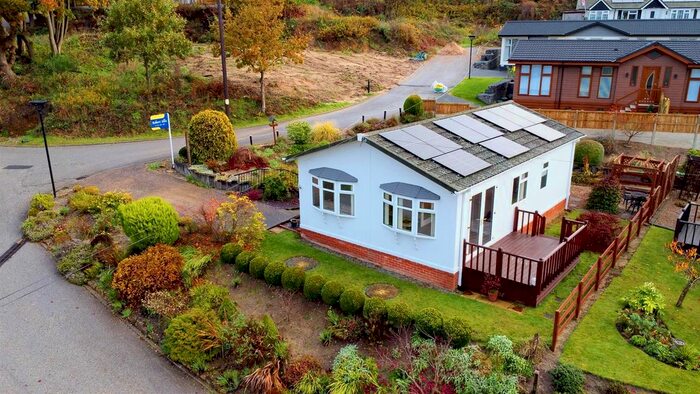 2 Bedroom Park Home For Sale In Bradford Way, Killarney Park, Nottingham, NG6