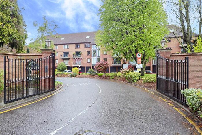 1 Bedroom Apartment To Rent In Winslow Close, Pinner, HA5