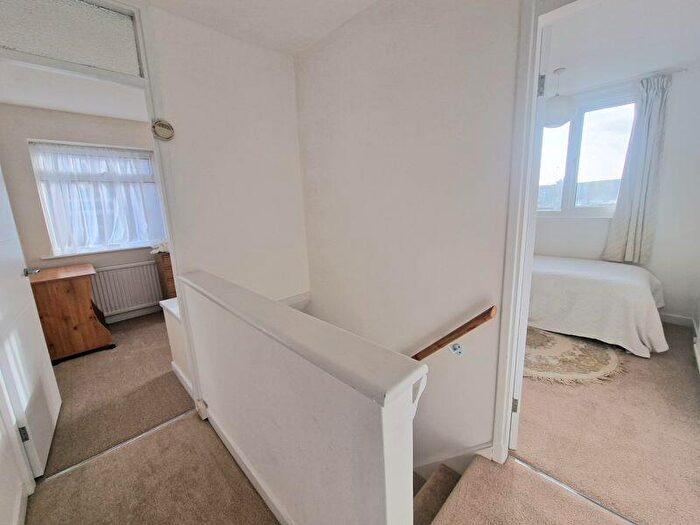 3 Bedroom Semi-Detached House For Sale In Yew Tree Drive, Stockport, SK6