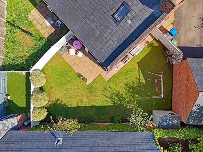 3 Bedroom Semi-Detached House For Sale In Crown Close, Great Glen, Leicestershire, LE8