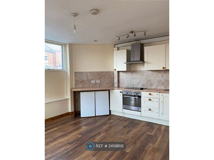 1 Bedroom Flat To Rent In Queens Road, Basingstoke, RG21