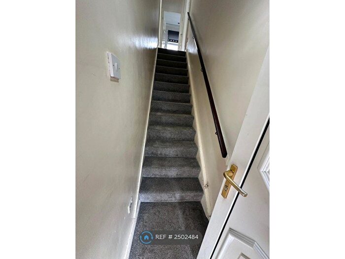 2 Bedroom Maisonette To Rent In Cheswood Drive, Minworth, Sutton Coldfield, B76