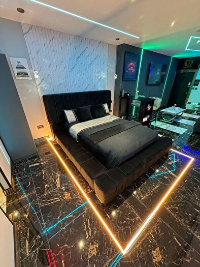 Studio To Rent In Intake Road, Bradford, BD2