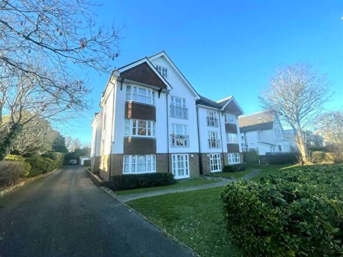 2 Bedroom Flat To Rent In Mill Road, Eastbourne, BN21