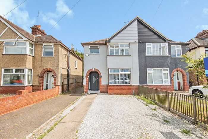 3 Bedroom Semi Detached House For Sale In Eustace Road, Ipswich, IP1