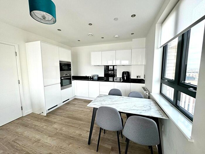 2 Bedroom Flat To Rent In Viscount House, Lakeside Drive, Park Royal, Regency Heights, London, NW10