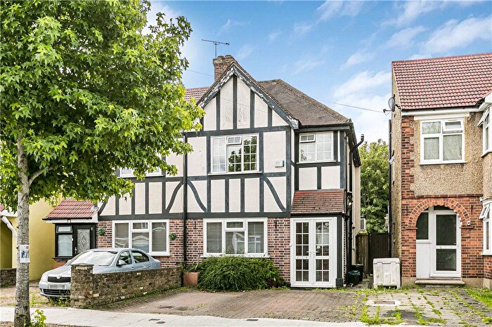 3 Bedroom Semi-Detached House To Rent In Heathside, Whitton, Hounslow, TW4