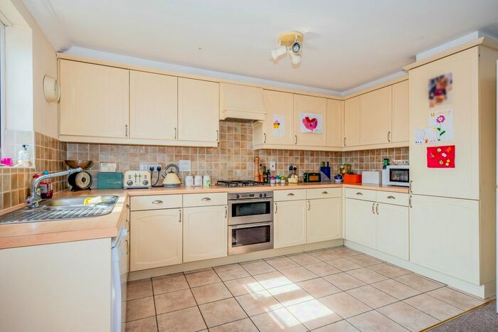 4 Bedroom Town House To Rent In Turgis Road, Fleet, GU51